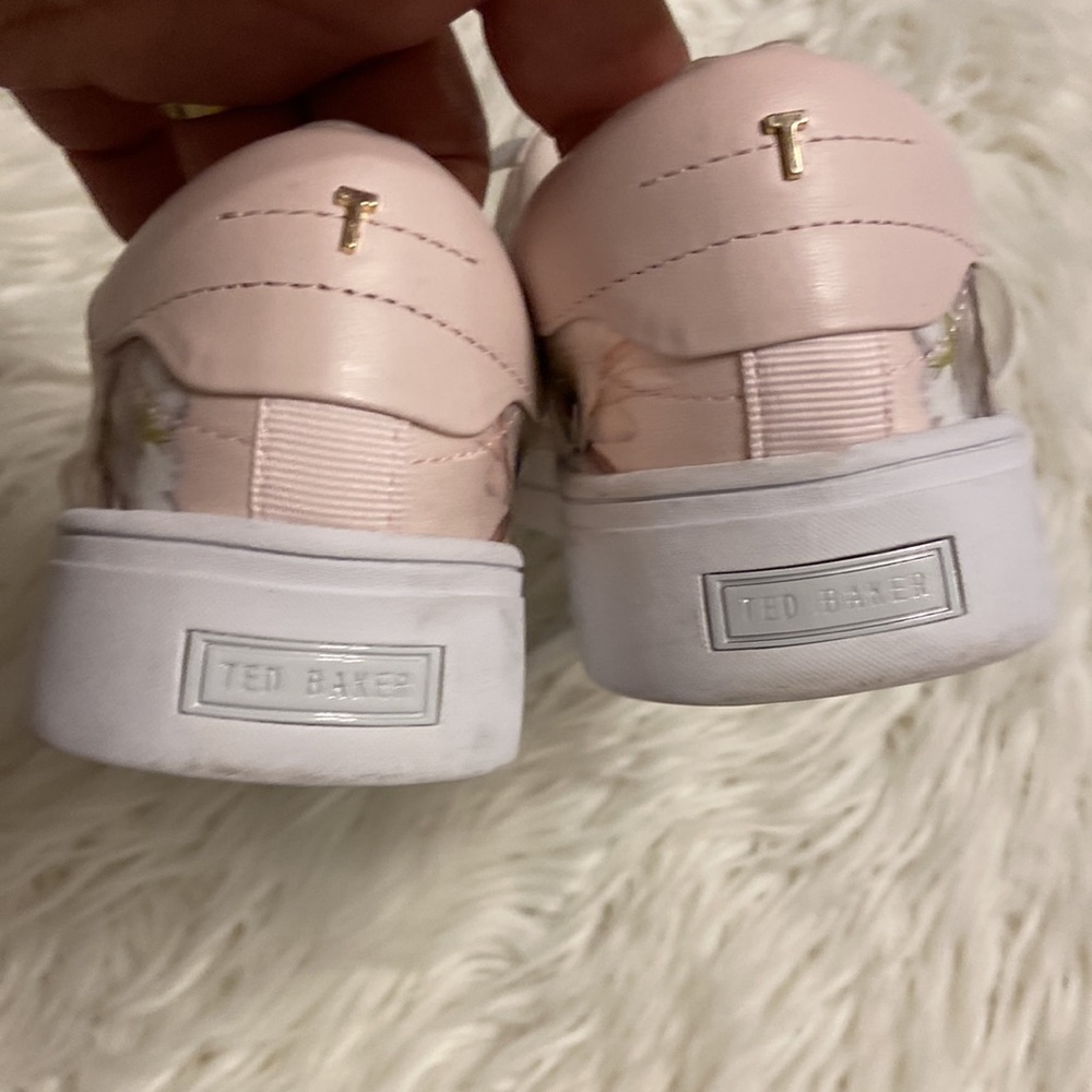Ted Baker Lylas Snickers size 8 used but in very good condition see all photos - Picture 7 of 12